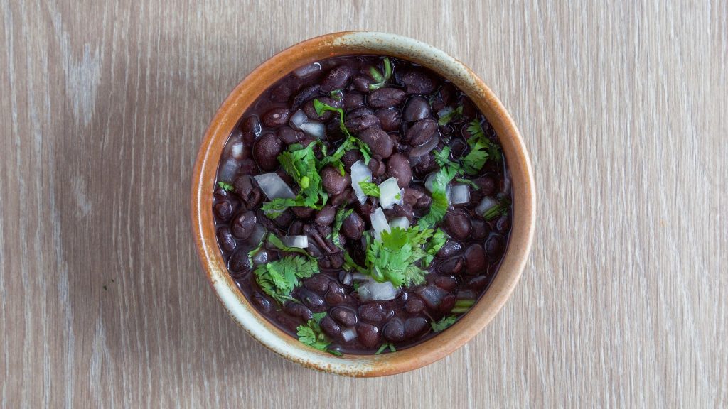 black beans [16 9 1440x2560] c7c
