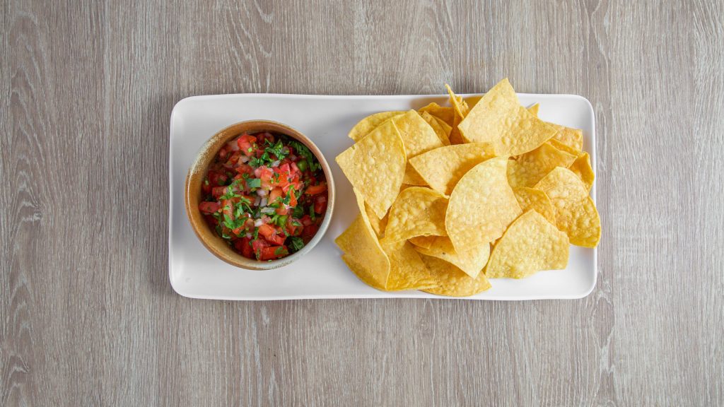 chips and pico de gallo [16 9 1440x2560] 9bd