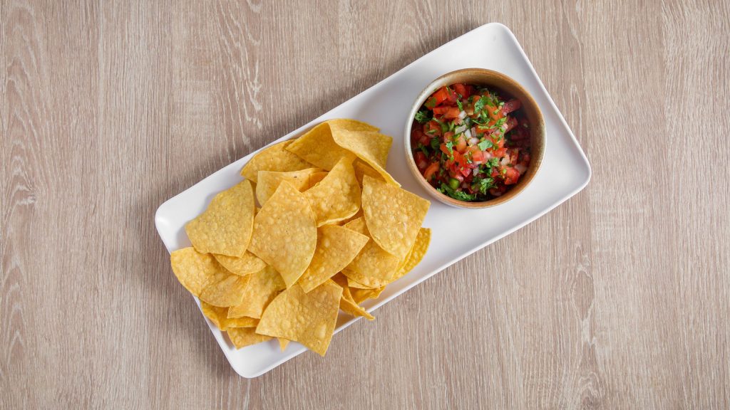chips and salsa [16 9 1440x2560] d12