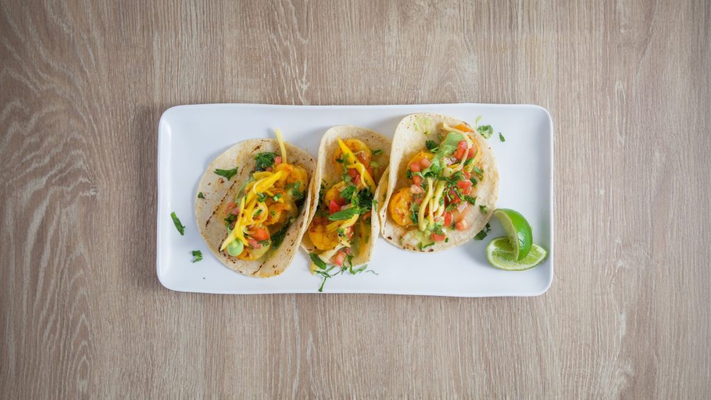 shrimp tacos [16 9 1440x2560] e78